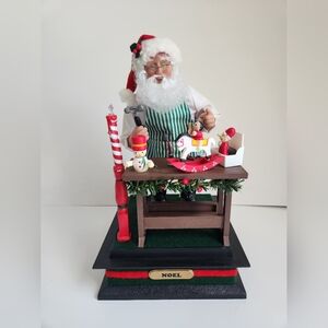 1993 Vintage SMILE NOEL Musical Lighted Christmas Santa Working At His Workbench